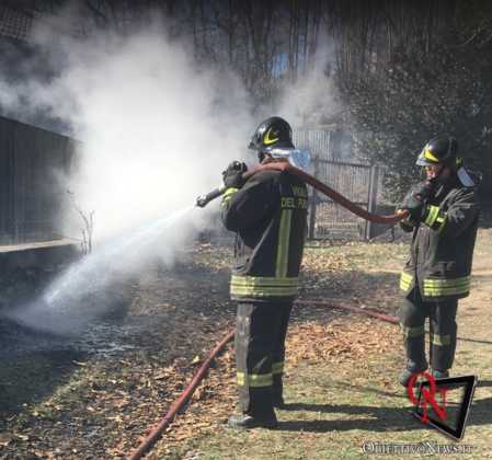 VALPERGA / BELMONTE / CUORGNÈ – Spento l'incendio boschivo a Belmonte; riaccesi focolai a Priacco (FOTO)