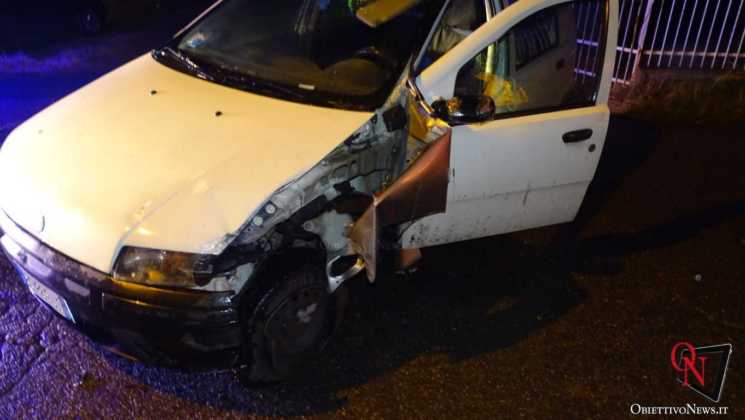 Cuorgne Auto contro spigolo 2