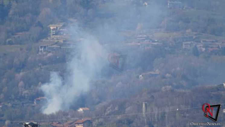 VALPERGA / BELMONTE / CUORGNÈ – Spento l'incendio boschivo a Belmonte; riaccesi focolai a Priacco (FOTO)