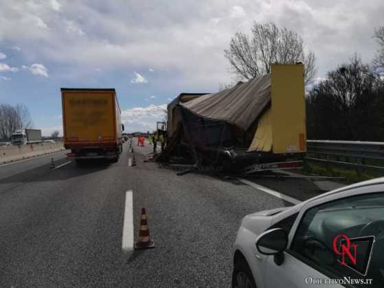 Torino Incidente Tangenziale 2 1