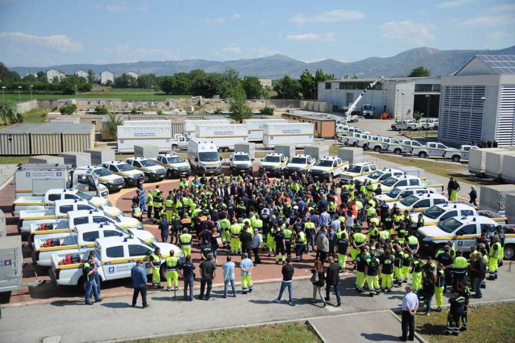 PIEMONTE - 2 Milioni e 400mila € di nuove risorse per l’acquisto e la manutenzione dei mezzi e attrezzature della Protezione Civile 1 consegnamezzi Res