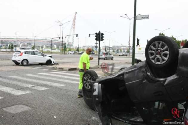 Torino Incidente corso Molise 4