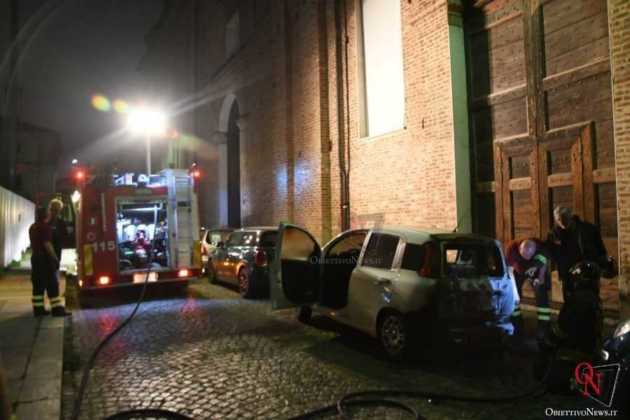 Venaria incendio auto via xx settembre 4