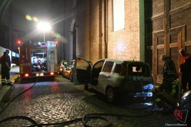 Venaria incendio auto via xx settembre 5