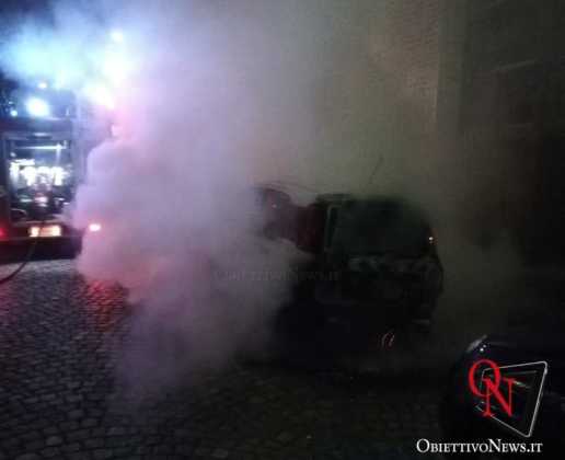 venaria incendio auto 1