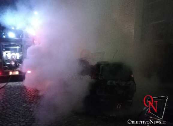 venaria incendio auto 3
