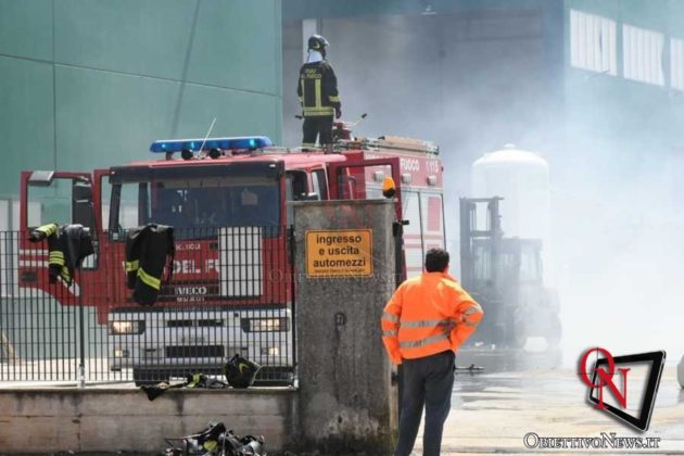 Robassomero incendio azienda rifiuti kennedy 4