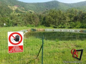 VARISELLA – Recintato il laghetto: zona invalicabile anti-bivacco