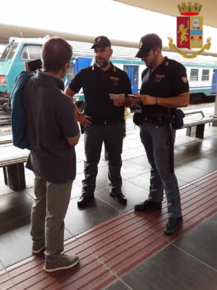 Torino controlli porta nuova3