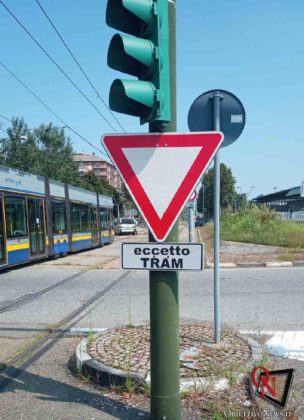 Torino incidente multipla tram7