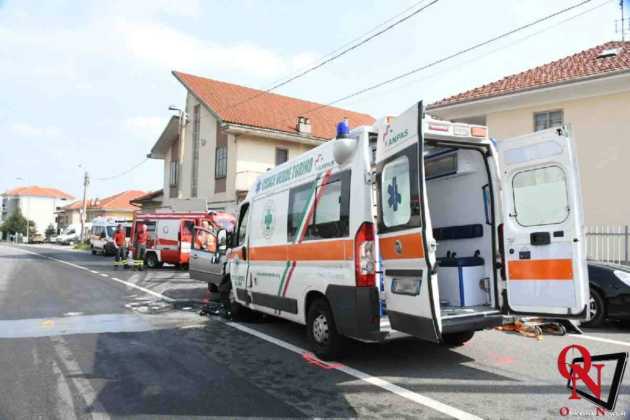 Lanzo scontro auto ambulanza3 Res