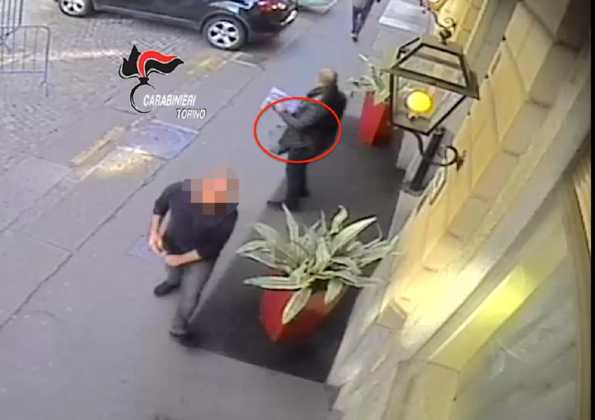 Torino ladri bagagli 2