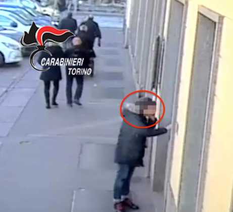 Torino ladri bagagli 4