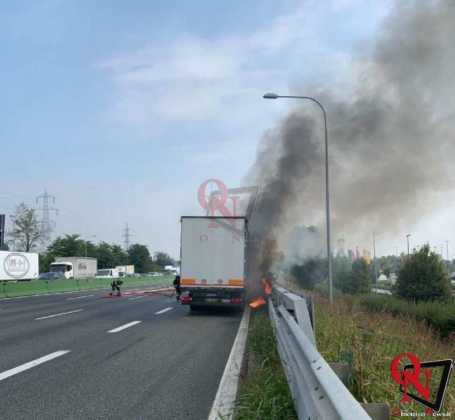 torino tir fiamme tangeziale Res