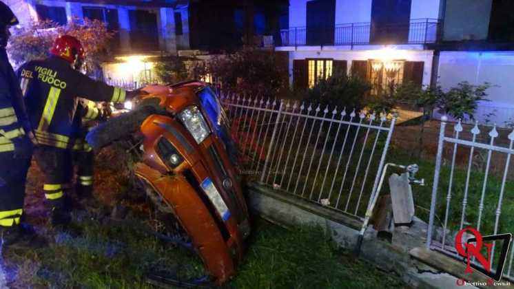 Lombardore auto fuori strada 4