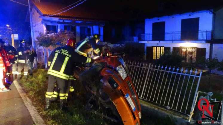 Lombardore auto fuori strada 5