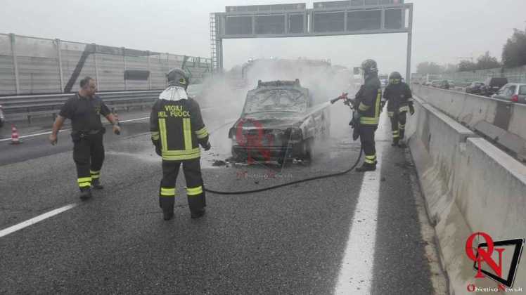 Rivoli incendio auto tangenziale 3