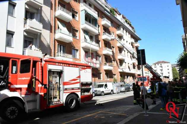 TORINO – Incendio in un alloggio di via Lombriasco (FOTO E VIDEO)