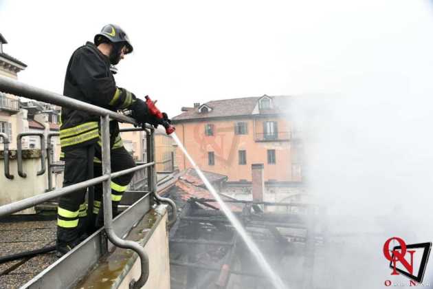 Torino incendio cavallerizza 6 Res