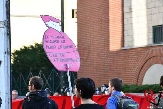 Torino manifestazione antifascista 28 Res