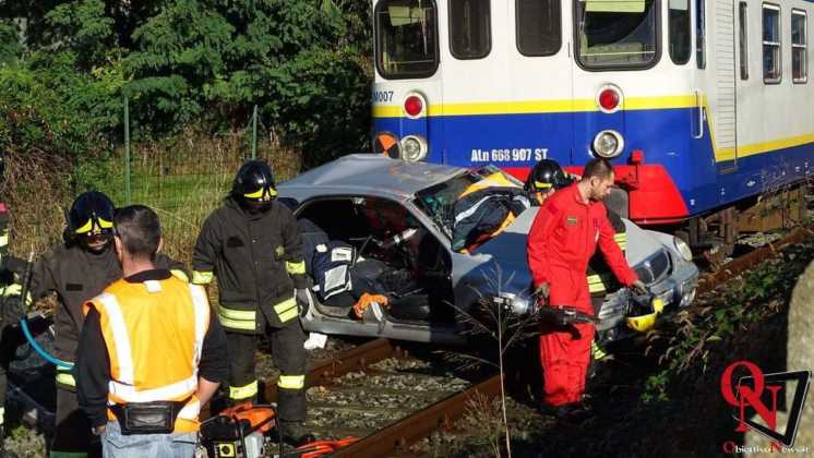 Valperga auto travolta da treno 15 Res