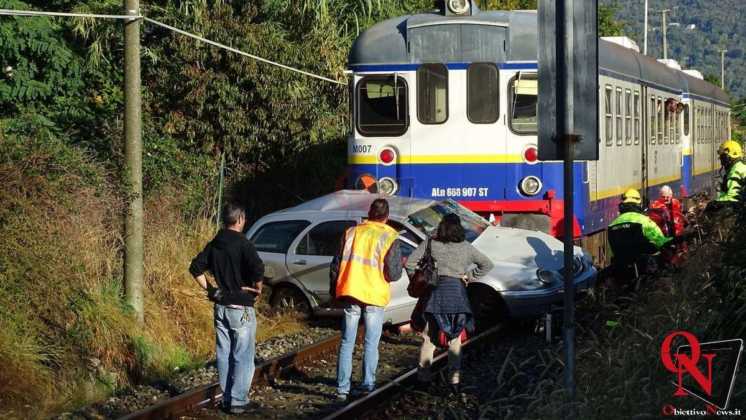 Valperga auto travolta da treno 4 Res
