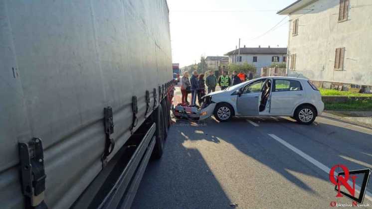 Rivara auto contro tir 2