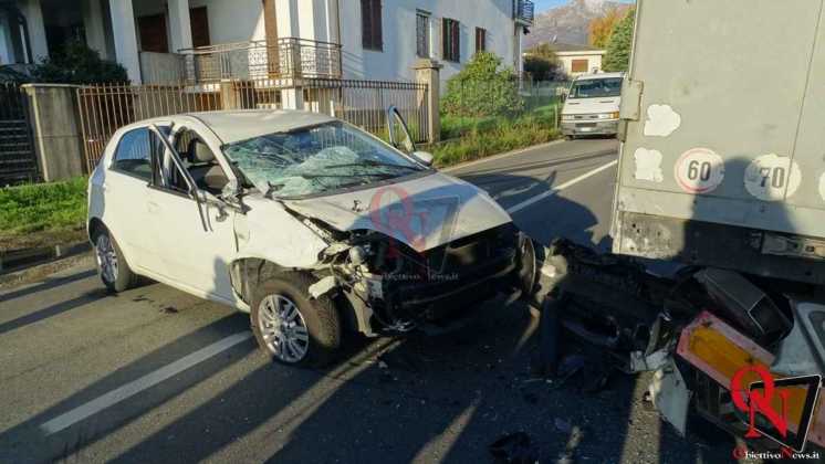 Rivara auto contro tir 7