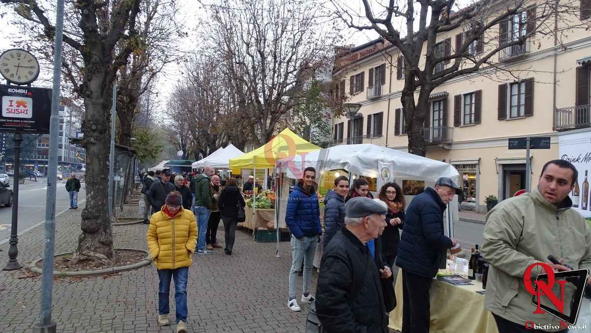 RIVAROLO CANAVESE – Tante bancaralle e tanta gente al Mercatino dij Biautagambe e Sagra d’Autunno (FOTO E VIDEO) - ObiettivoNews