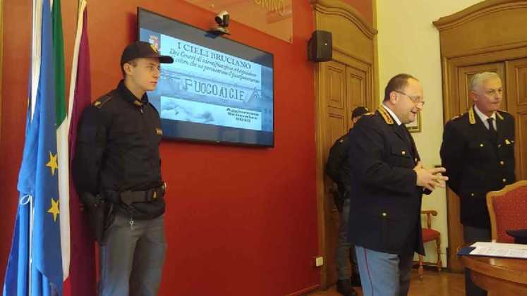 Torino arrestato ordigni
