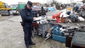 VEROLENGO – Scoperto un deposito non controllato di veicoli sequestrati