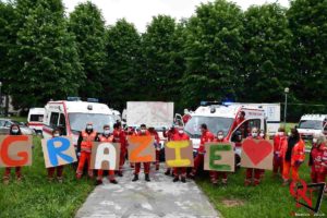 GRUGLIASCO – Croce Rossa, Croce Verde e Misericordia Torino unite per ringraziare la Centrale Operativa 118 (FOTO E VIDEO)