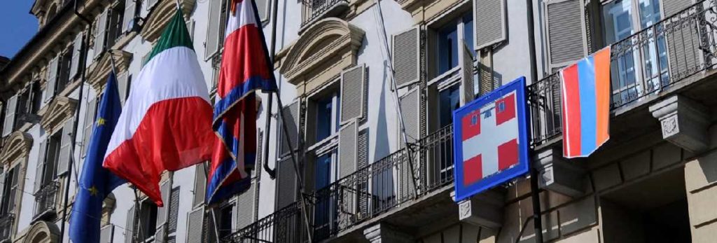 TORINO – Anche la provincia di Torino in zona arancione da lunedì 1 TORINO – Anche la provincia di Torino in zona arancione da lunedì