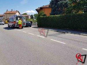 RIVAROLO CANAVESE – Corso Re Arduino: tamponamento tra due auto (FOTO)