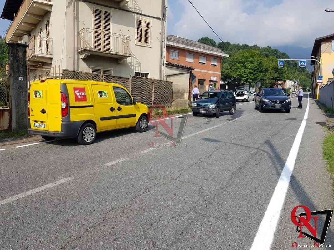 FORNO CANAVESE – Incidente in frazione Crosi, tre auto coinvolte (FOTO)