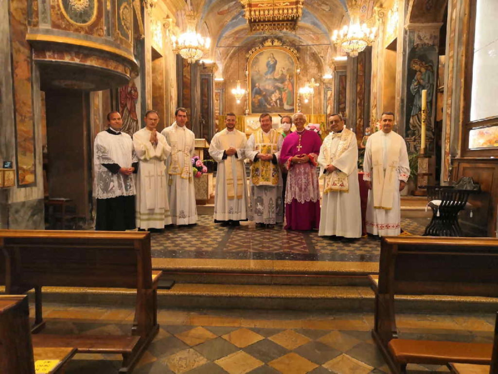 CUCEGLIO – Don Luca Meinardi è entrato ufficialmente a San Pietro in Vincoli e Sant'Eusebio