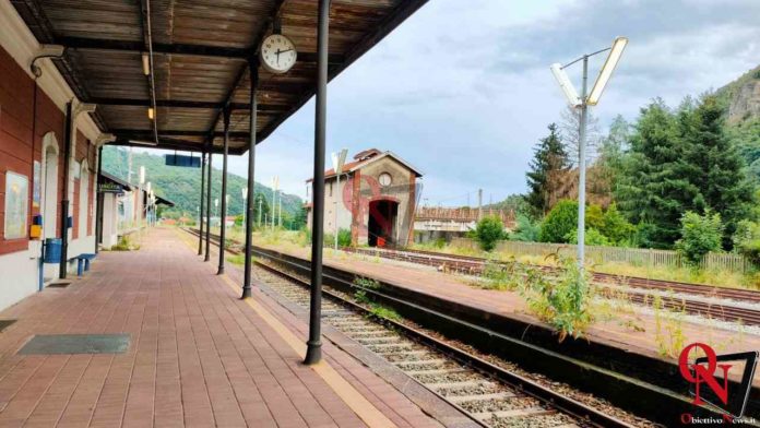 pont canavese stazione