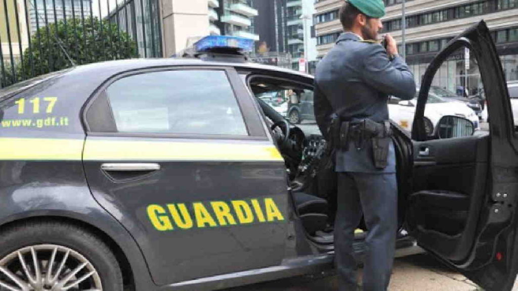 MAPPANO – Li facevano lavorare diverse ore al giorno per pochi soldi: 5 arresti