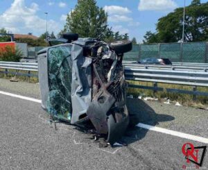 SANTHIA’ – Incidente sull’autostrada A4 Torino-Milano, deceduta una donna; grave un ragazzino