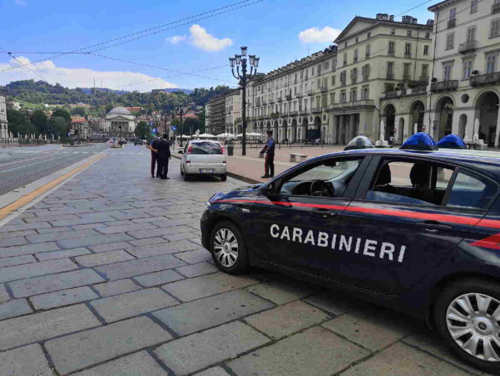 TORINO – Tre arresti per furto, atti persecutori e truffa 1 TORINO – Tre arresti per furto, atti persecutori e truffa