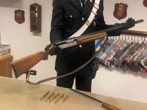 VOLPIANO – Sequestrati due fucili e diverse munizioni: un arresto e una denuncia