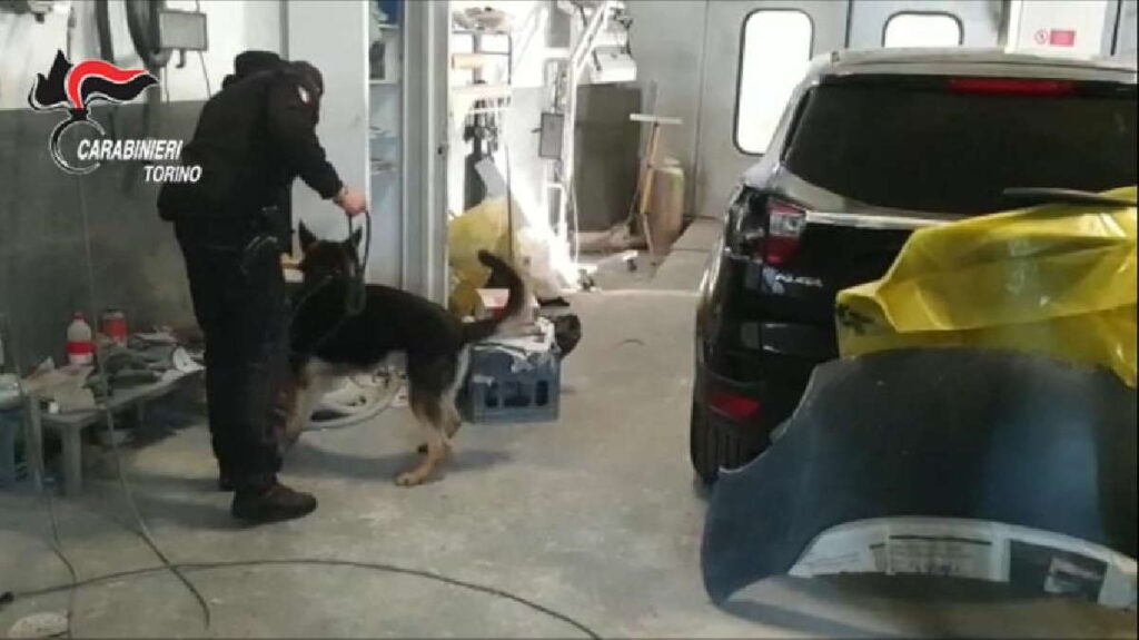 Armi detenute illegalmente: 2 arresti e una denuncia a Settimo Torinese, Lanzo e Rivalta 2 Armi detenute illegalmente: 2 arresti e una denuncia a Settimo Torinese, Lanzo e Rivalta