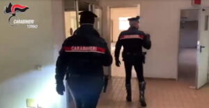 TORINO – Controlli dei Carabinieri: 4 arresti e 4 denunce 1 TORINO – Controlli dei Carabinieri: 4 arresti e 4 denunce