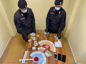 TORINO – Individuati due market della droga e arrestati due pusher (VIDEO)