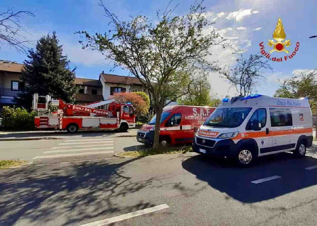 IVREA – Intervento dei Vigili del Fuoco per soccorrere una persona 1 IVREA – Intervento dei Vigili del Fuoco per soccorrere una persona