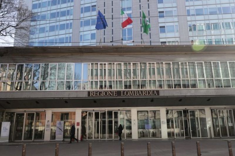 Regione Lombardia investe 140 mln nella patrimonializzazione delle Pmi 1 Regione Lombardia investe 140 mln nella patrimonializzazione delle Pmi