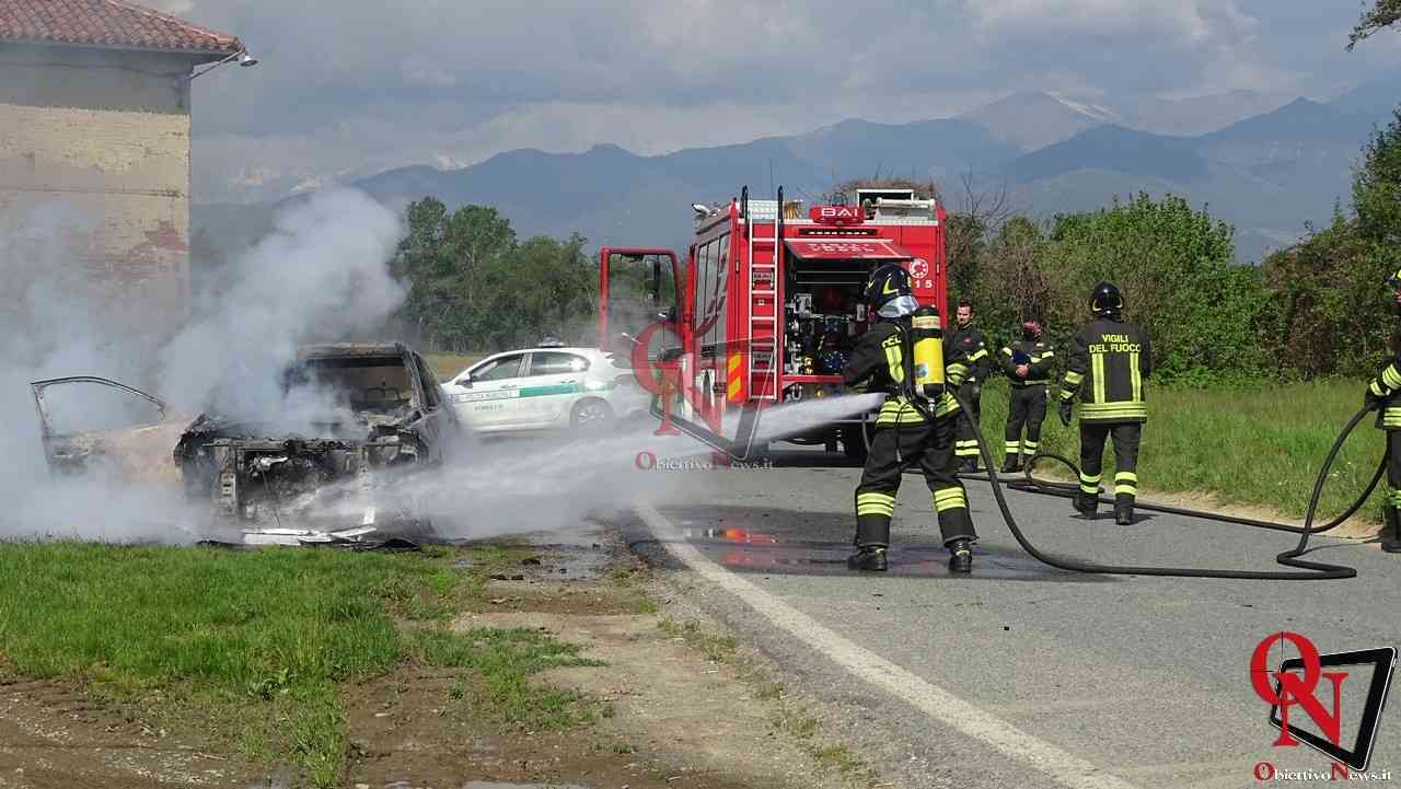 RIVAROLO CANAVESE – Auto in fiamme a Canton Clare, frazione Argentera (FOTO E VIDEO)