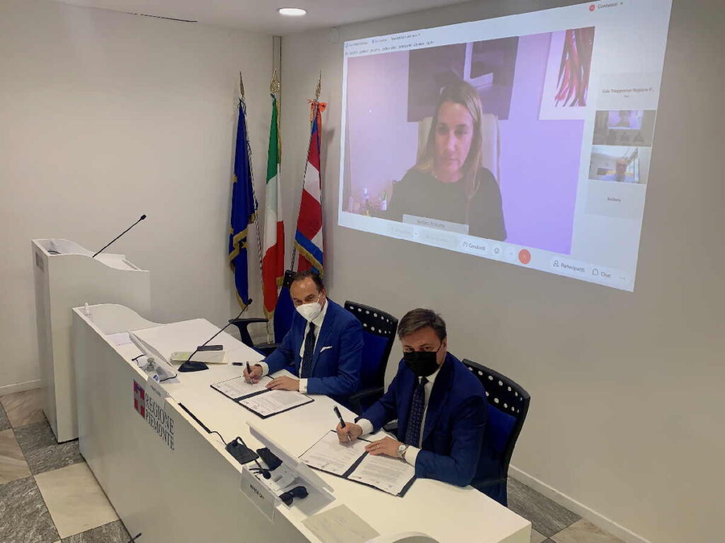 PIEMONTE – Siglato il Protocollo tra Regione, Confindustria Nazionale e Confindustria Piemonte 1 PIEMONTE – Siglato il Protocollo tra Regione, Confindustria Nazionale e Confindustria Piemonte