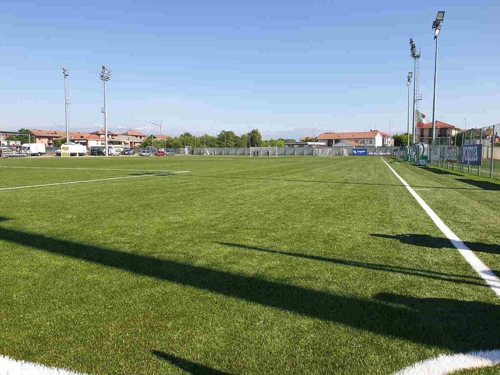 VOLPIANO – Inaugurati i nuovi campi da calcio in erba sintetica