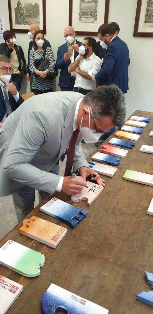 CASTELLAMONTE – Dal “Faccio” le opere degli studenti per i 50 anni della Regione 1 CASTELLAMONTE – Dal “Faccio” le opere degli studenti per i 50 anni della Regione